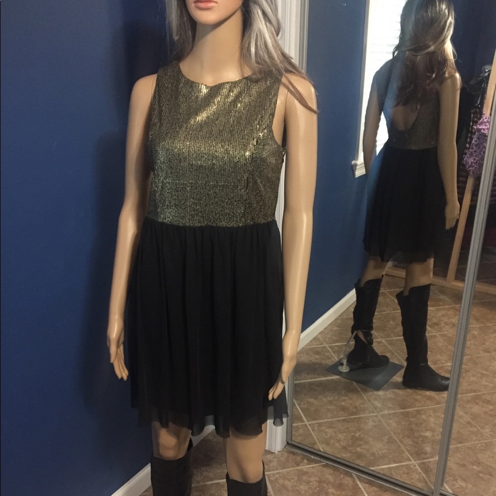 Low Back Muted Gold Sequin Flowy Dress-NWOT